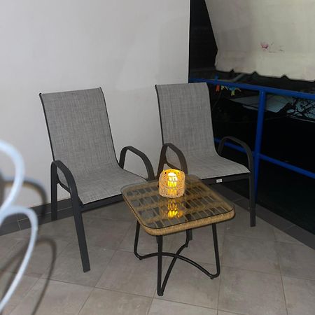 Gezos Apartment Himare Luaran gambar