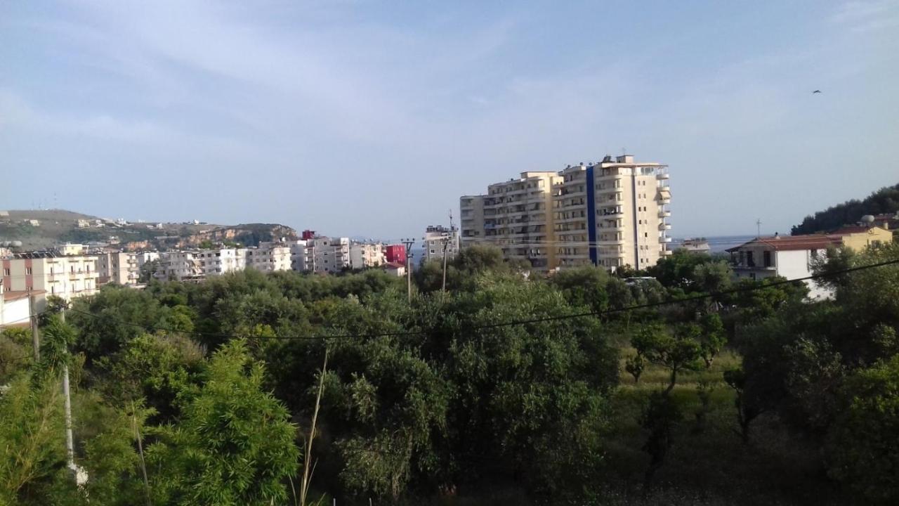 Gezos Apartment Himare Luaran gambar